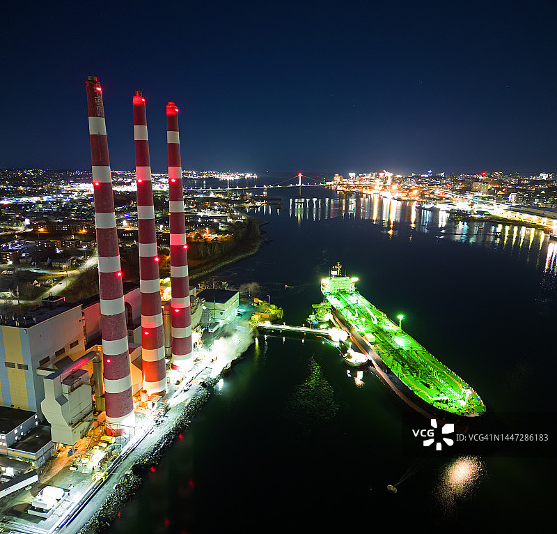 发电厂的油轮图片素材