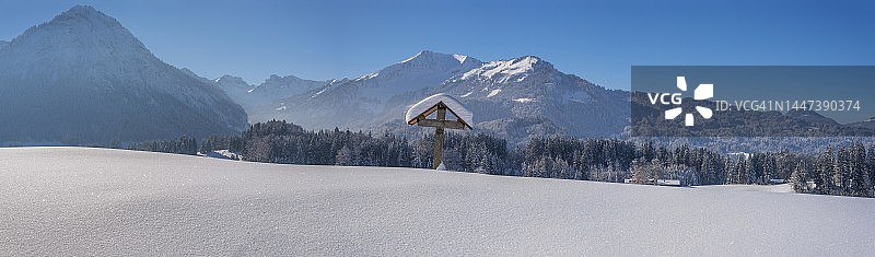 田野十字架，德国巴伐利亚州图片素材