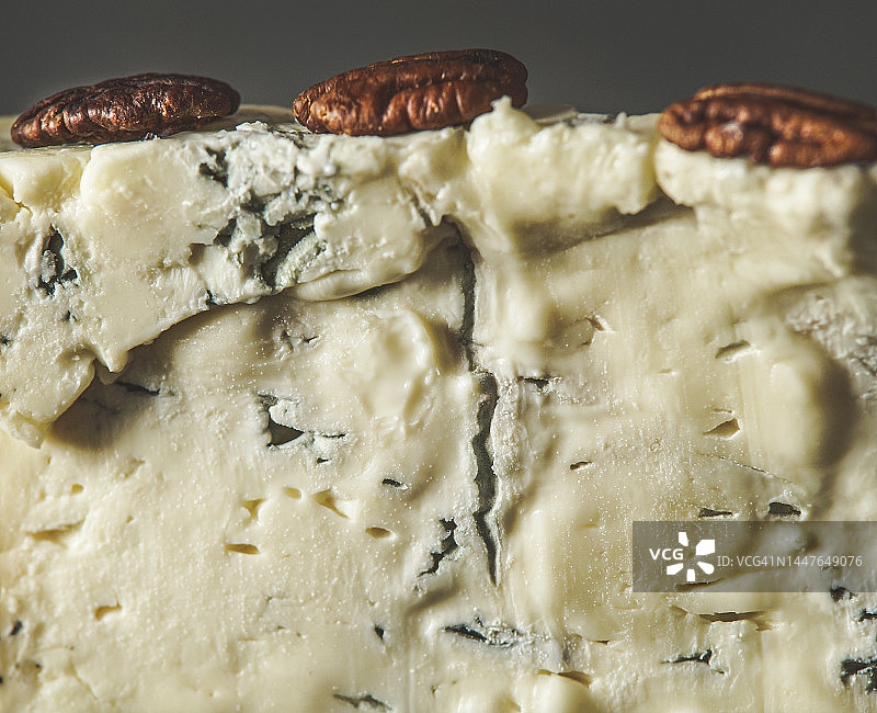 戈贡佐拉蓝纹奶酪纹理特写图片素材