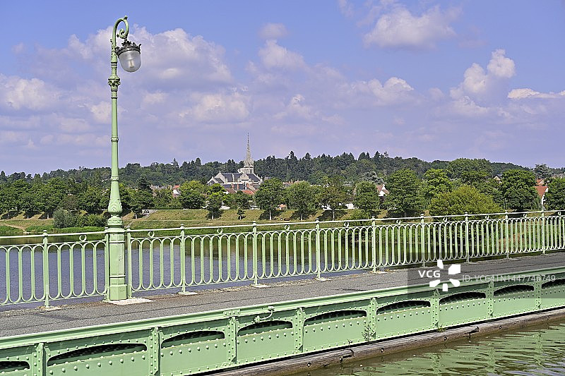 布里亚尔运河桥图片素材