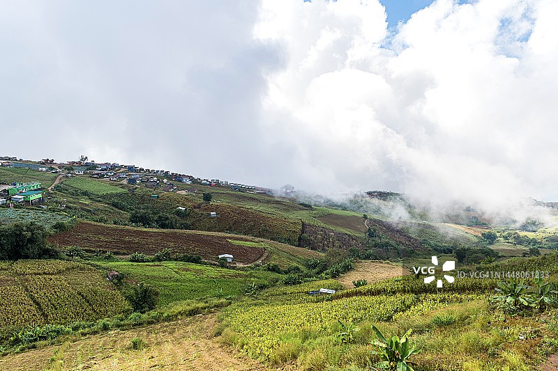 泰国普塔伯克山雾景图片素材