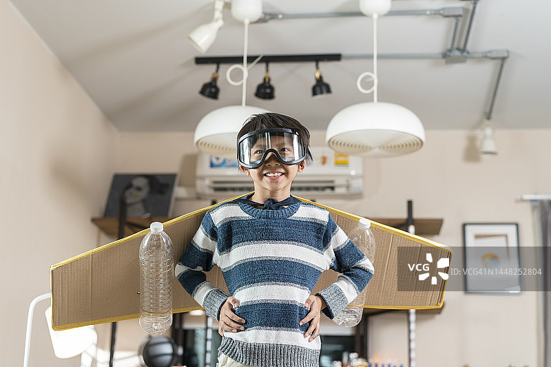 孩子们穿着宇航员服装图片素材