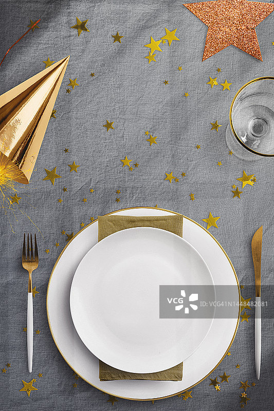 节日餐桌布置图片素材