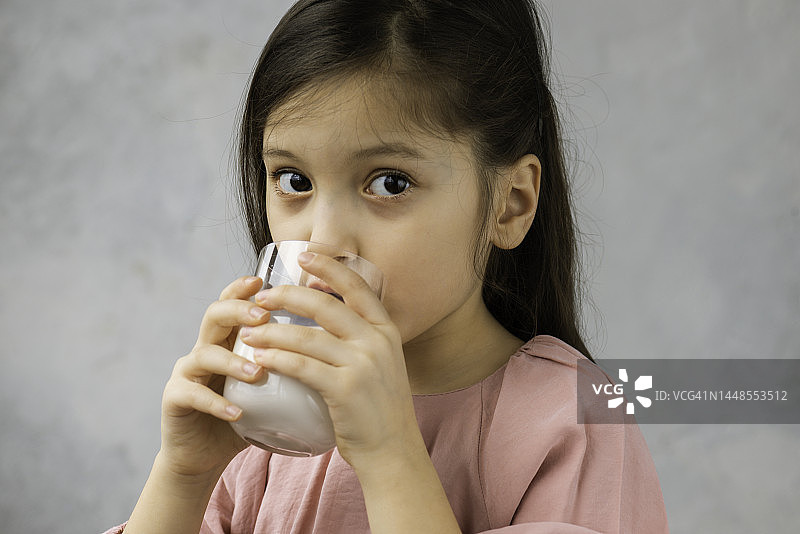 儿童牛奶图片素材