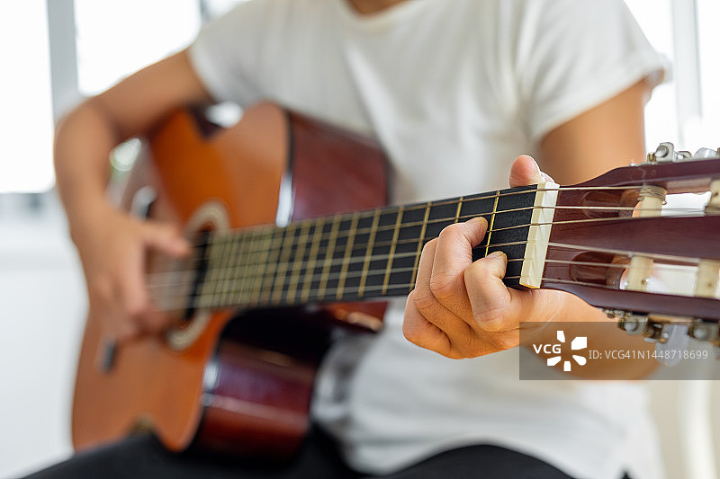 才华横溢的艺术家音乐家创作音乐图片素材