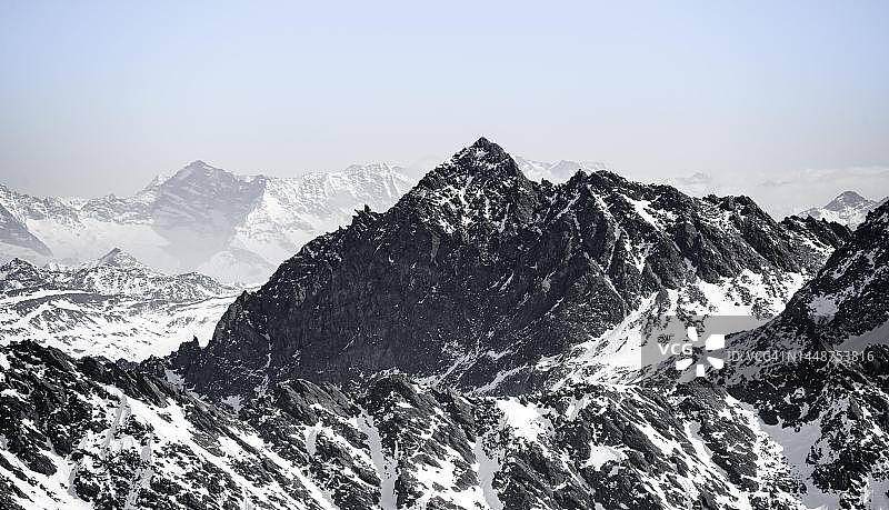 冬季山峰，塞尔兰山谷，斯图拜阿尔卑斯山，库泰，蒂罗尔，奥地利图片素材