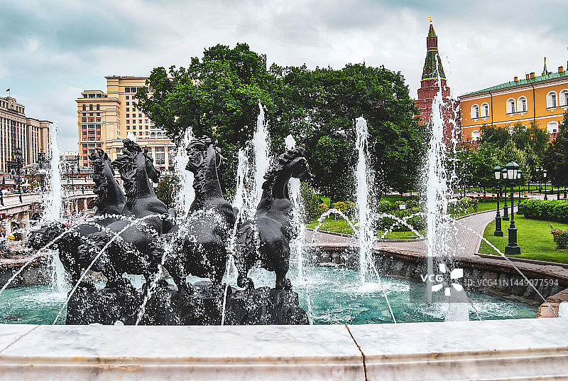 俄罗斯莫斯科红场附近的喷泉图片素材