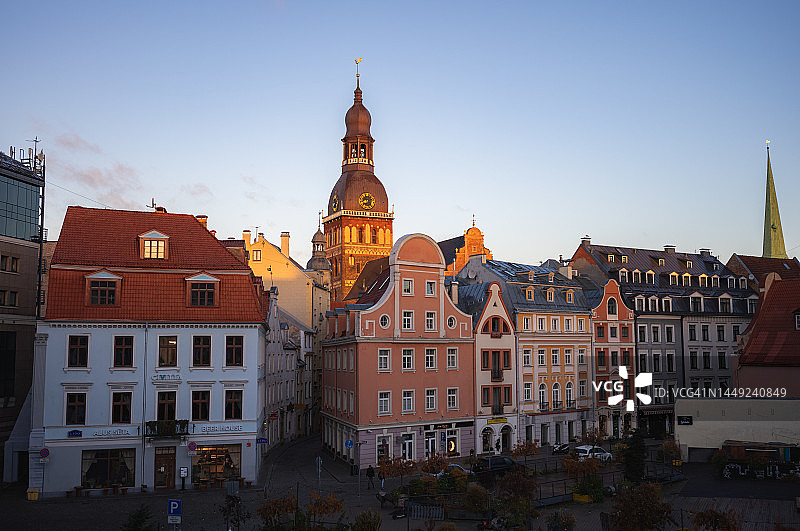 拉脱维亚里加老城日出图片素材