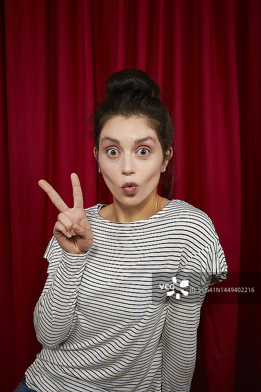 照相亭女孩图片素材