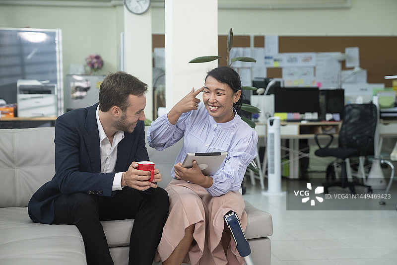 残疾、办公室、讨论、谈话、商务图片素材