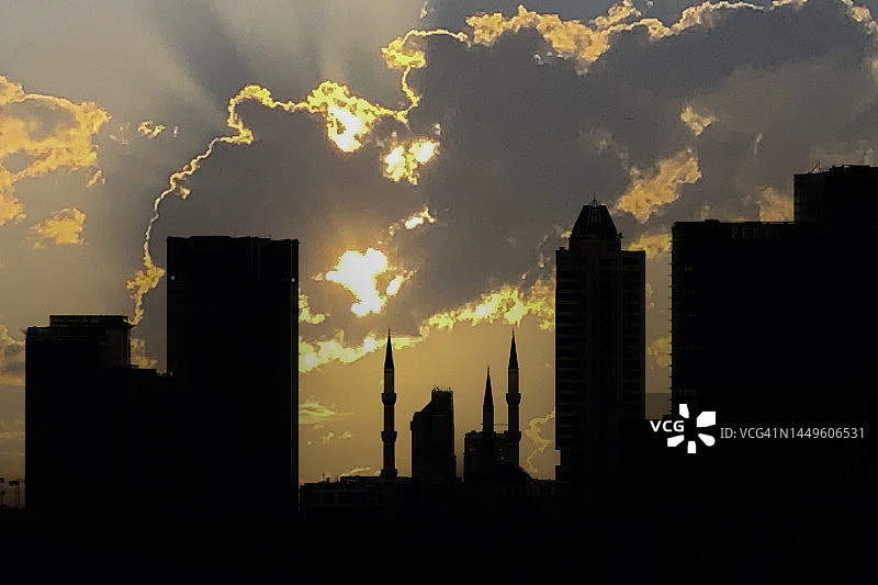 伊斯坦布尔马斯拉克摩天大楼图片素材