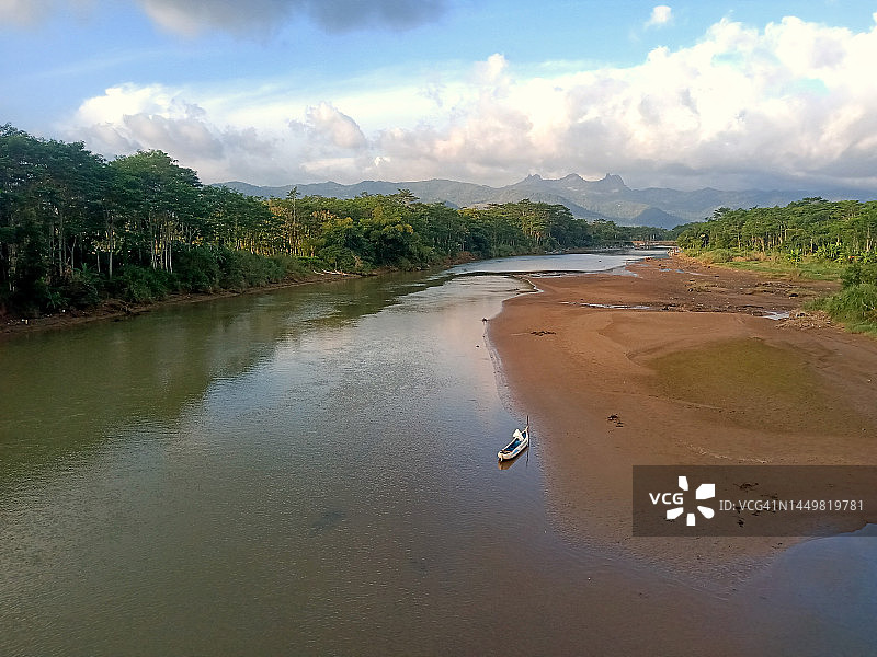 风景优美的河口景观图片素材