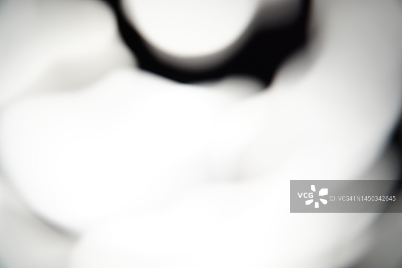 黑白熔岩灯流动形成独特抽象图案图片素材