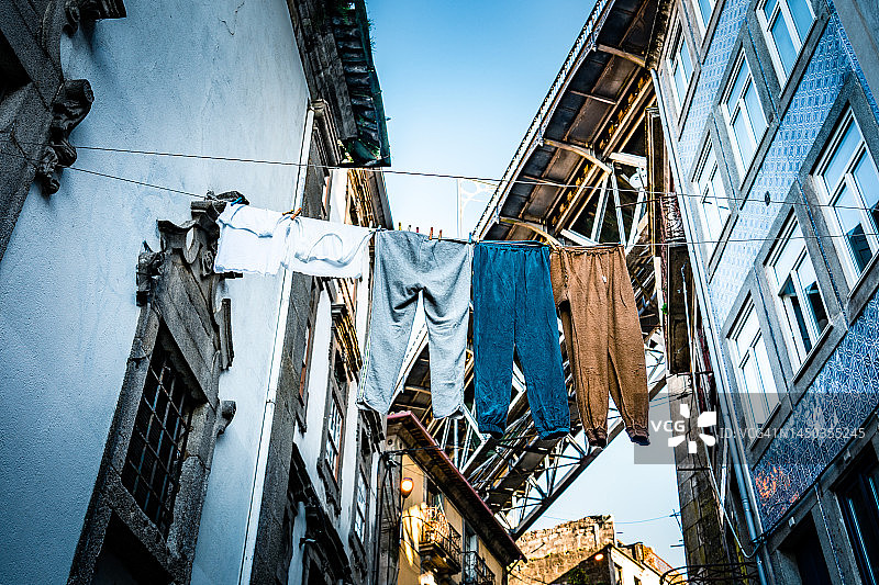 贫困的城市景象图片素材