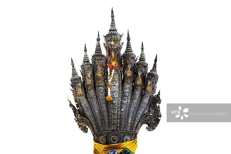 白色背景下的那伽雕像图片素材