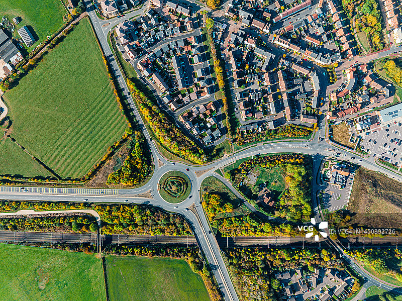 英国英格兰环形路和公路鸟瞰图片素材