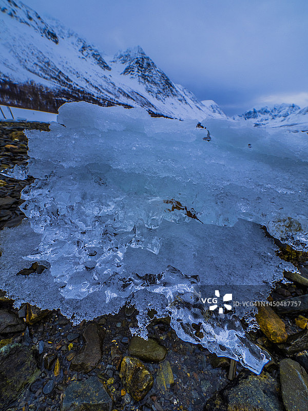 挪威北极圈Lyngen地区的冬季雪景图片素材