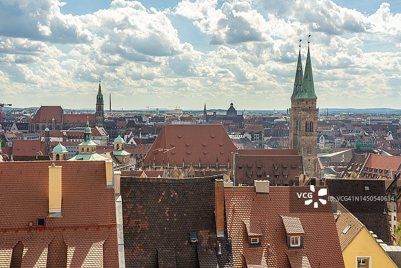 德国巴伐利亚纽伦堡老城区上空的云彩图片素材