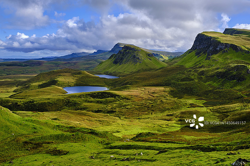 苏格兰斯凯岛奎雷因山地风光图片素材