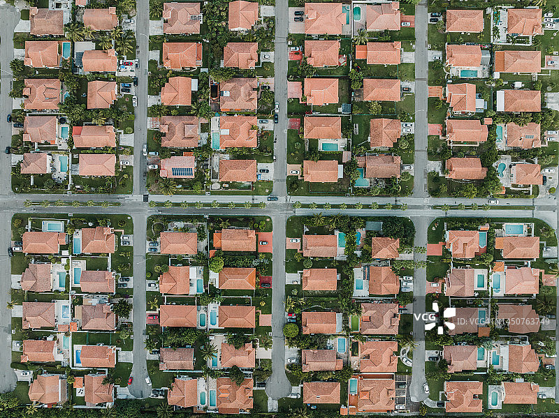 巴哈马新普罗维登斯岛拿骚富裕郊区的航拍照片图片素材