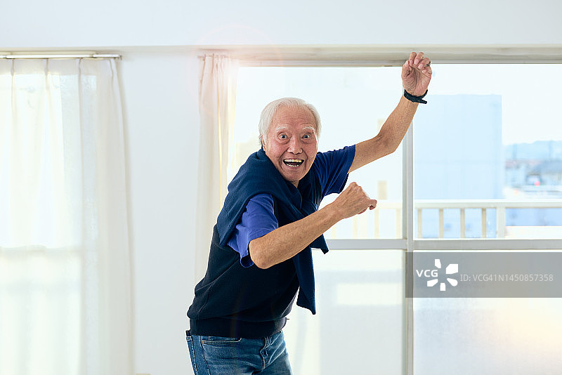 年长男人肖像图片素材