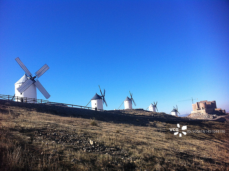 孔苏埃格拉的传统中世纪西班牙风车图片素材