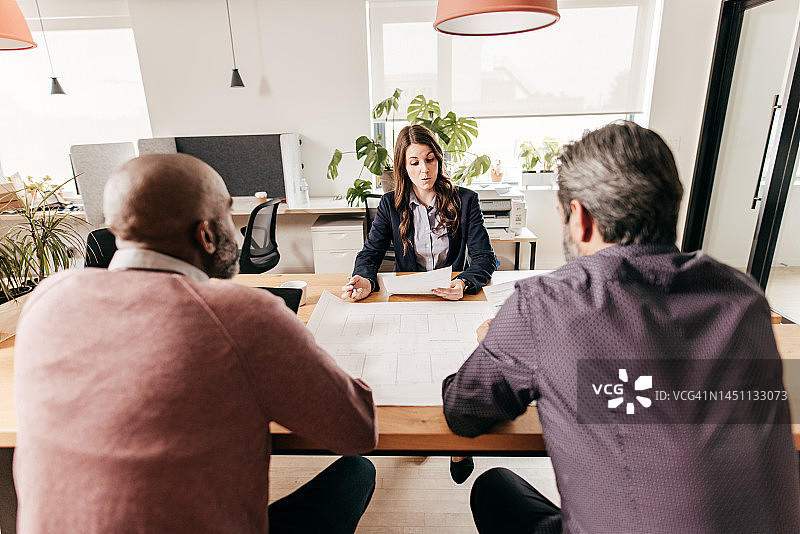 什么是客户数据管理？图片素材