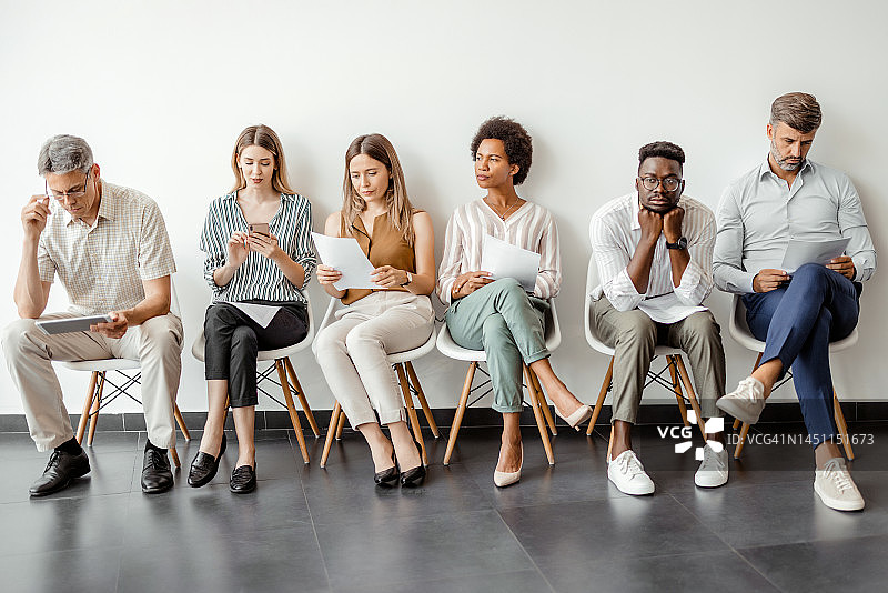 等待面试图片素材