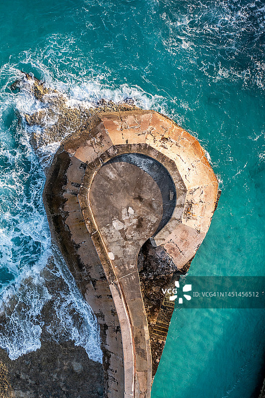 巴哈马天堂岛007系列电影《霹雳弹》拍摄码头俯瞰航拍图片素材