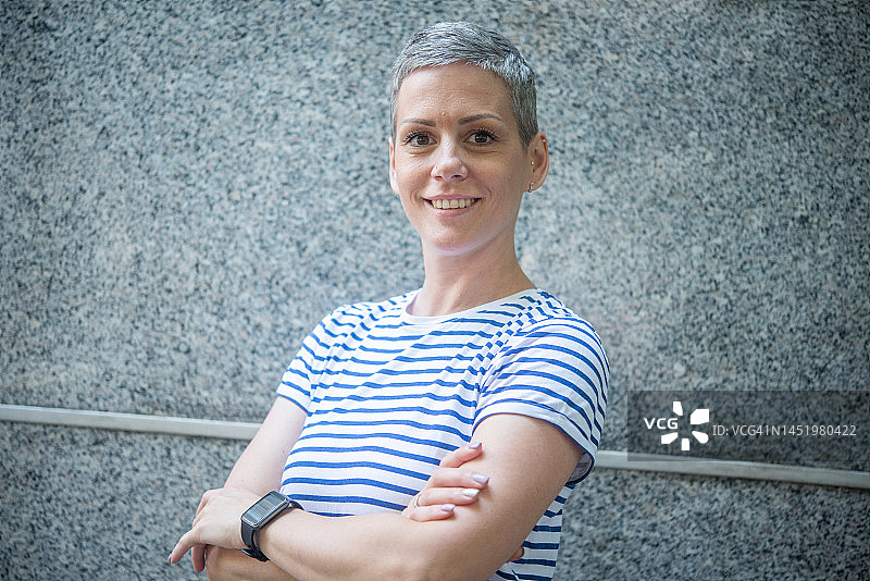 快乐的中年妇女图片素材