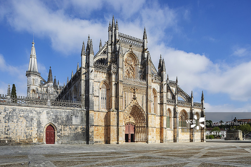 圣玛丽亚达维多利亚修道院外观图片素材
