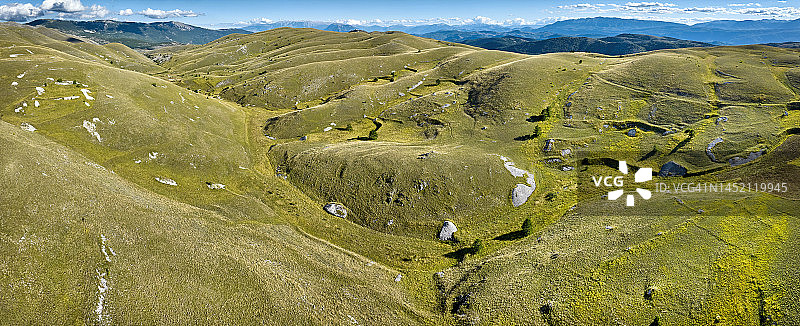 意大利阿布鲁佐国家公园的帝国田野图片素材