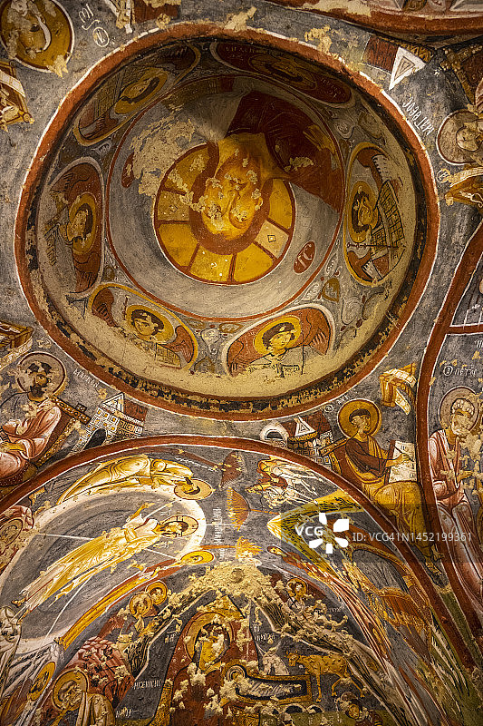 格雷梅卡帕多奇亚的凉鞋教堂内部图片素材