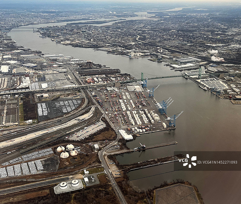 特拉华河畔费城港口图片素材