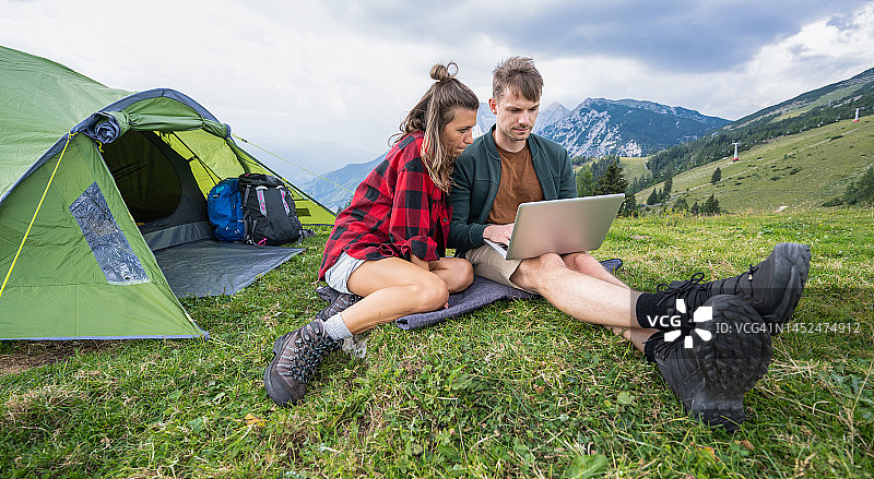 在偏远地区保持联系图片素材