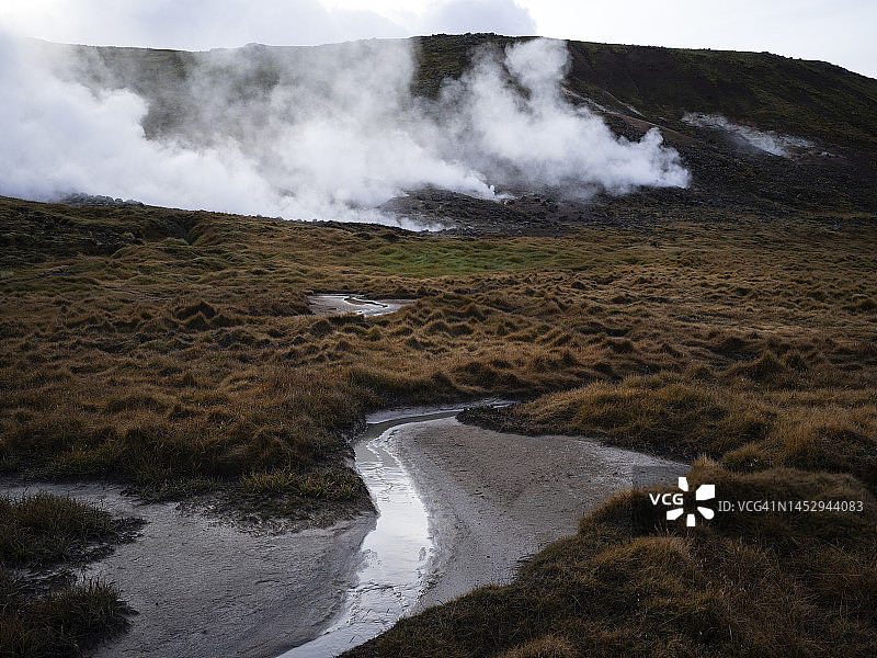 冰岛西南部Hellisheidi发电站的蒸汽图片素材