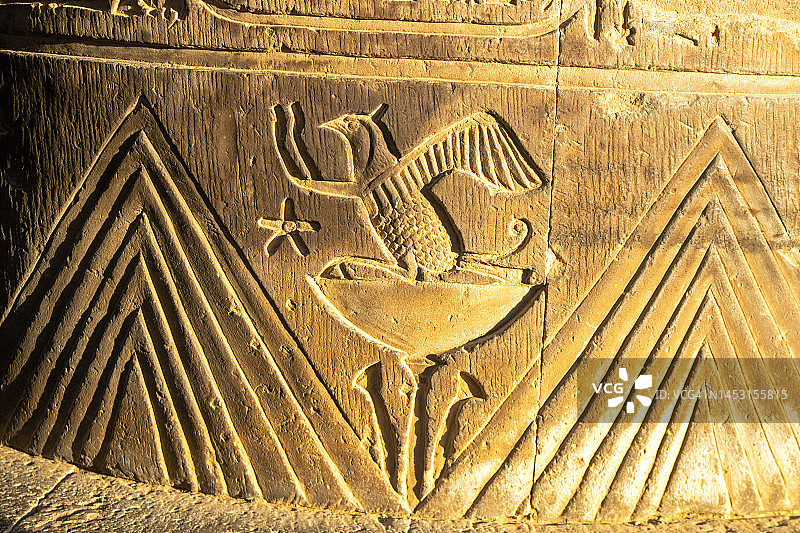 康翁波神庙柱子上的雕刻图片素材