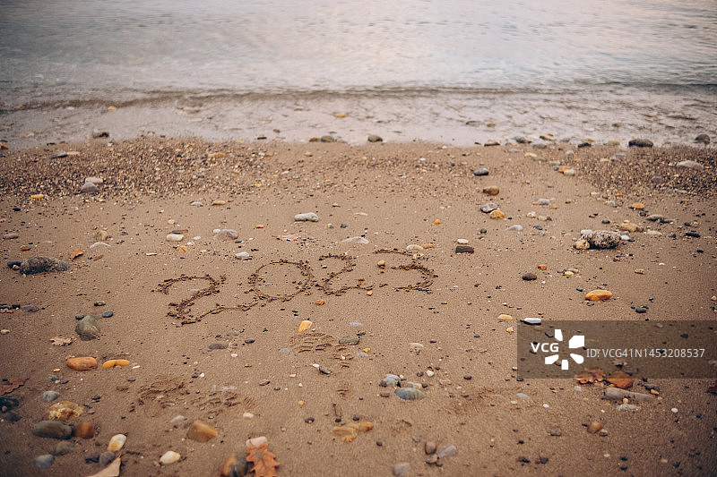 沙滩上的2023图片素材