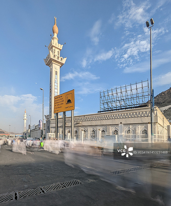米纳 Al Khaif 清真寺或帐篷村朝觐期间的朝圣者图片素材