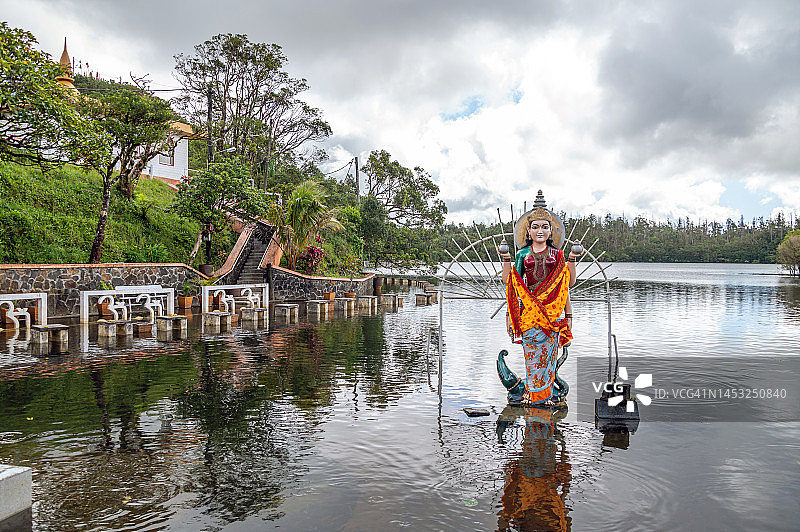 毛里求斯非洲大贝辛神庙的雕像图片素材