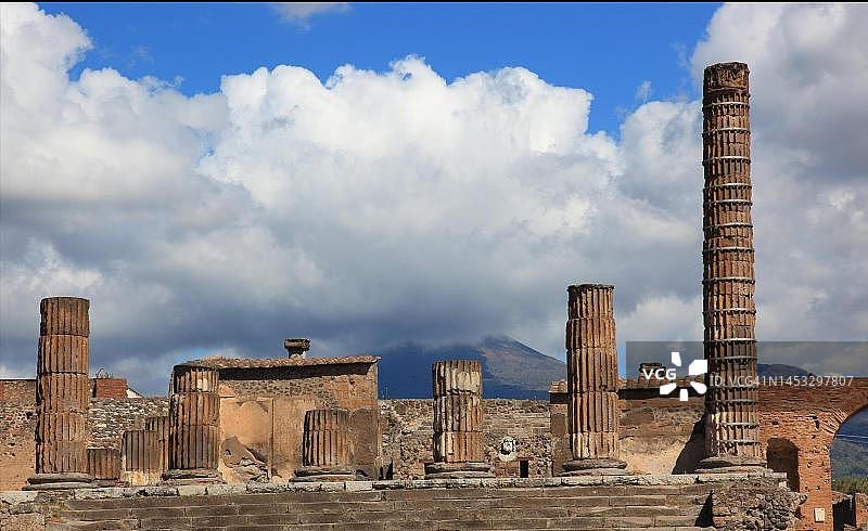 意大利庞贝古城朱庇特神庙图片素材
