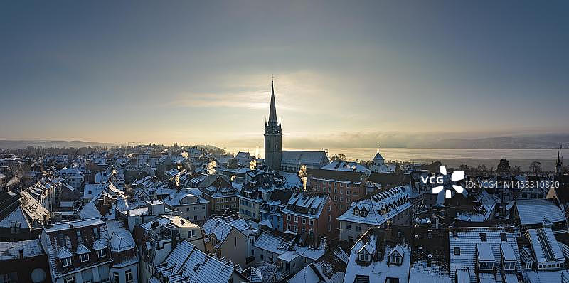 德国巴登-符腾堡州康斯坦茨区拉多夫采尔镇冬季航拍景观图片素材