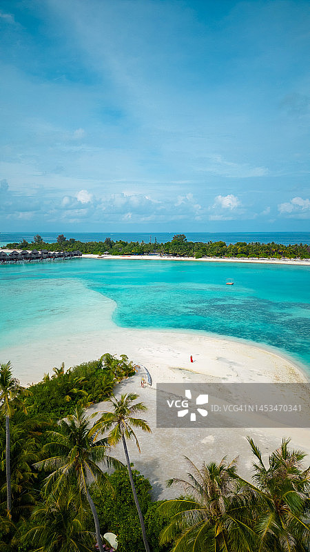 马尔代夫热带岛屿度假村酒店海滩泻湖图片素材