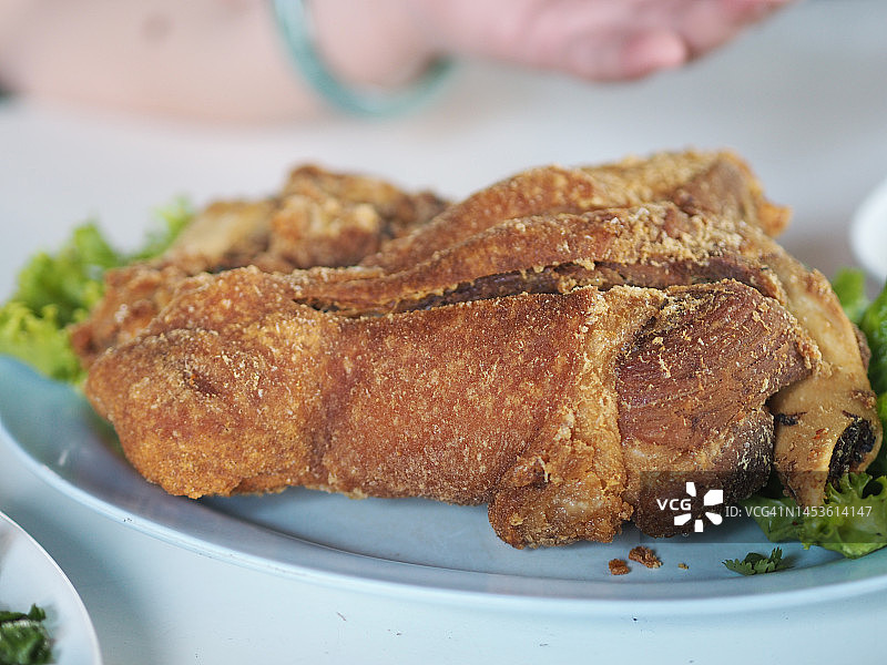 德国猪肘：香脆猪肘图片素材