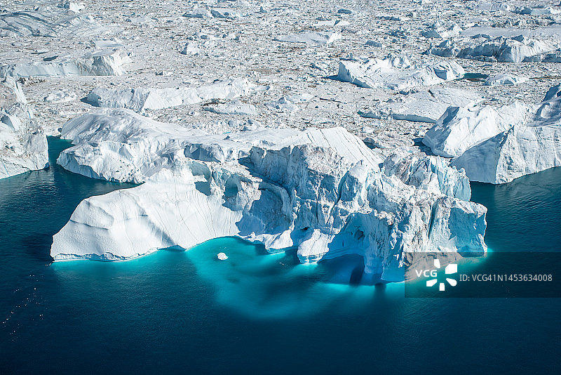 格陵兰冰山空中景观图片素材