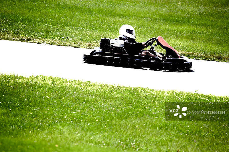 高速卡丁车比赛图片素材