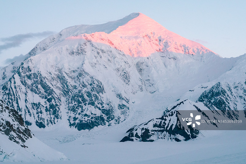 从德纳里看到的阿拉斯加弗雷克山图片素材