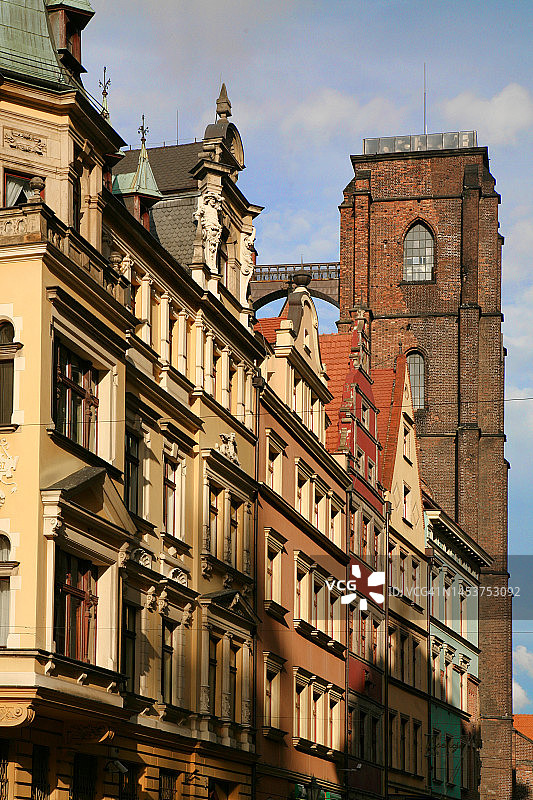 波兰弗罗茨瓦夫老城区中心的古代建筑图片素材