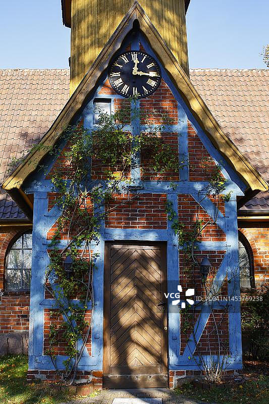 德国下萨克森州吕讷堡县阿登多夫的砖砌哥特式圣约翰历史教堂图片素材