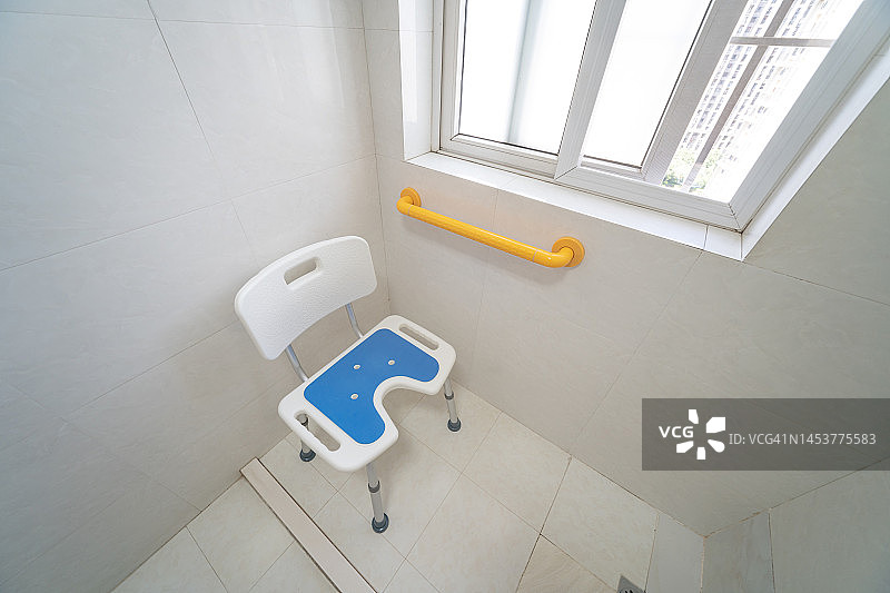 俯瞰浴室的椅子图片素材